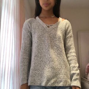 GREY HOLSTER SWEATER